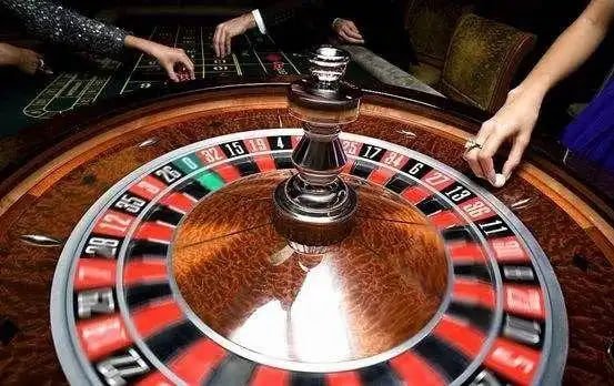 Pemain menikmati permainan Bingo online dari perangkat mobile di tiger138